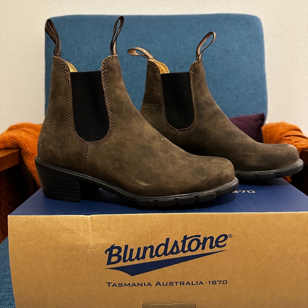 Blundstone boots for women!